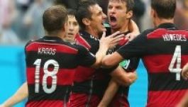 A németek legyőzték a szintén továbbjutó jenkiket