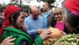 Bírósági ítélet: Băsescu diszkrimálta a romákat