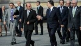 Băsescu Facebookon: engem szeretnek Brüsszelben