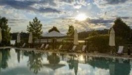 Tiszafüreden van a világ egyik legszebb medencéje