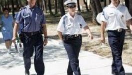 Keddtől magyar rendőrhöz is fordulhatsz, ha bajba jutsz az Adrián