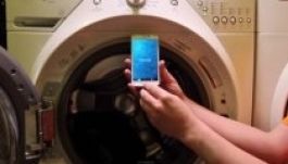 Ez történik, ha egy Galaxy S5 a mosógépbe kerül (VIDEÓ)