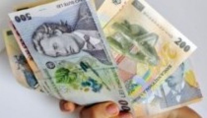 Csökkent a hamis bankjegyek száma Romániában