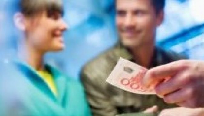 Megszavazta a 8,50 eurós minimális órabért a Bundestag