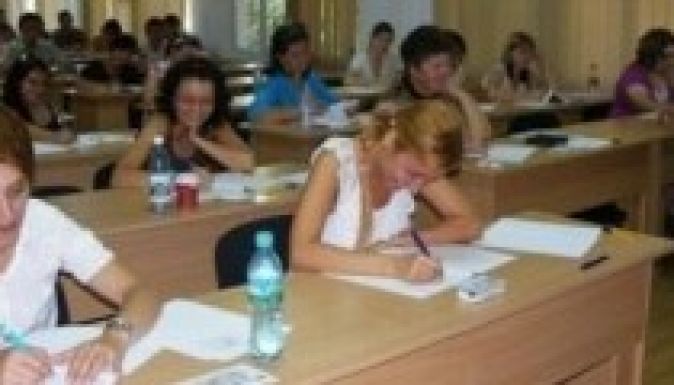 Címzetes állás elnyerésére vizsgáznak hétfőn a pedagógusok