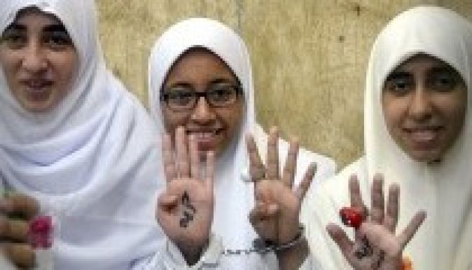 Egyiptomi elítéltek százait engedték szabadon a ramadán záróünnepén