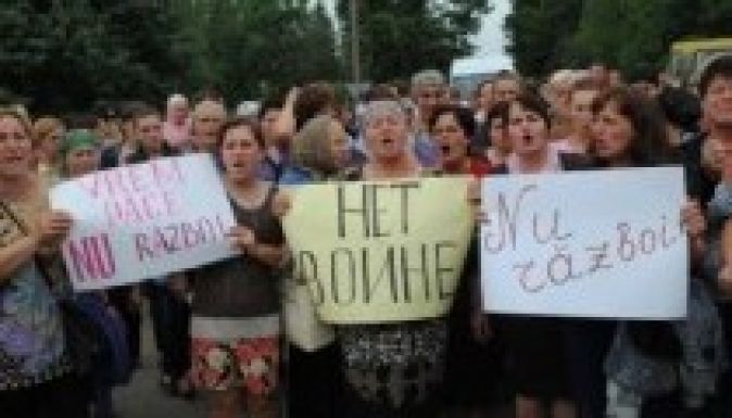 Bukarest a mozgósítástól félti az ukrajnai románokat
