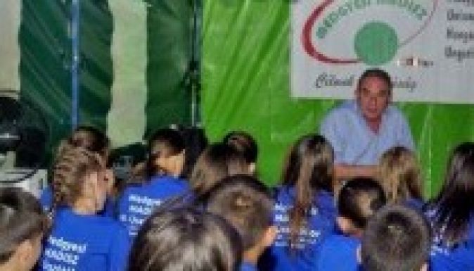 A soknyelvűség előnyeiről beszélt Winkler a fiataloknak