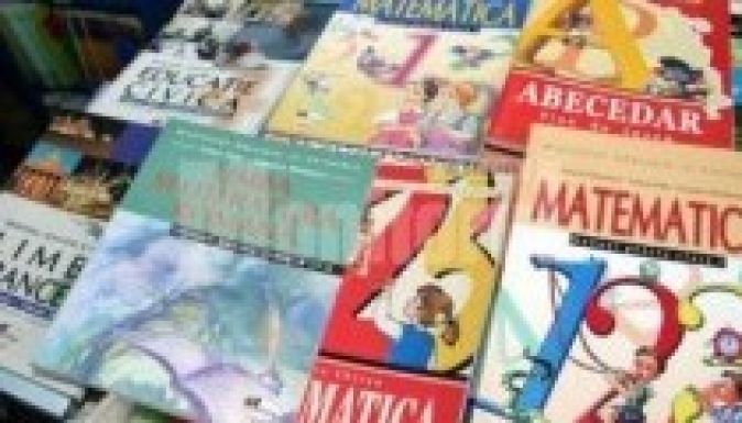 Nem biztos, hogy elkészülnek az új tankönyvek a tanévkezdésre