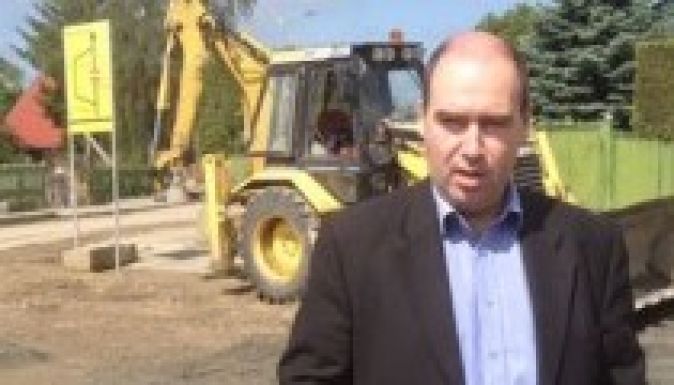 Kevés a munkás, ezért késlekedik a közművesítés Háromszéken