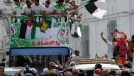 Foci-vb: az algériai focisták a szegényeknek ajánlják prémiumukat