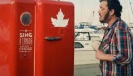 Himnuszra nyílik az ingyen sörrel teli hűtő