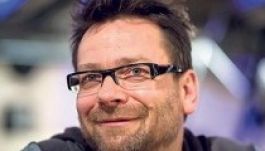 Húsz évvel fiatalabb színésznővel jár Lovasi