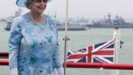 Megkeresztelte II. Erzsébet a legnagyobb brit hadihajót