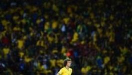 Bocsánatért esedeznek a brazil játékosok