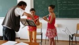 Jó hangulat, különleges hangszerek a Régizene Nyári Egyetemen