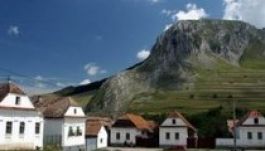 KISEBBSÉGBEN: Régiók, szomszédság, önrendelkezés