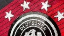 Ezért a négy csillagért rohamozták meg az Adidas online boltját