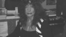 Meghalt Papp-Kincses Emese irodalomtörténész, író, egyetemi oktató