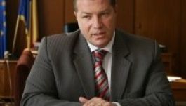 A prefektus burkoltan megfenyegette Tusványos szervezőit