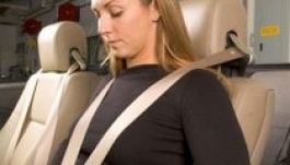 Szívritmust és légzést figyelő biztonsági övet fejlesztenek