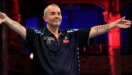 Ezt csináld Phil Taylor dartslegenda után, ha tudod! (VIDEÓ)