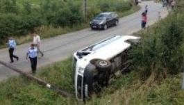 Felborult egy autóbusz Kolozs megyében, sok a sérült