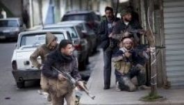 A szíriai mérsékelt ellenzéket Amerika fegyverekkel is támogatja