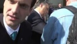 Erdélyi fotós Orbán sajtósának: „Lefejellek, te pöcs!”