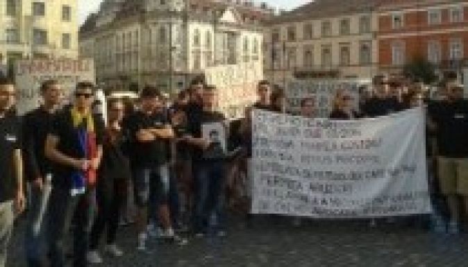 A tanügyminiszter lemondását követelik az egyetemi hallgatók