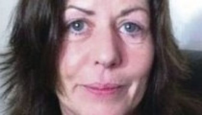 Szétosztja nyereményének egy részét a lottónyertes