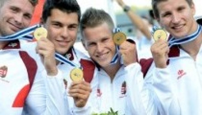 Kajak-kenu vb: taroltak a magyarok