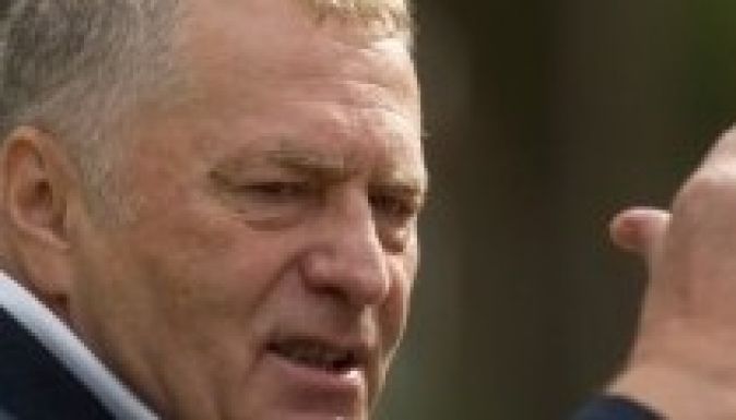 Zsirinovszkij: földig rombolhatnánk Romániát