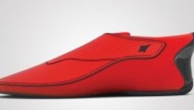 Megérkezett az okoscipő