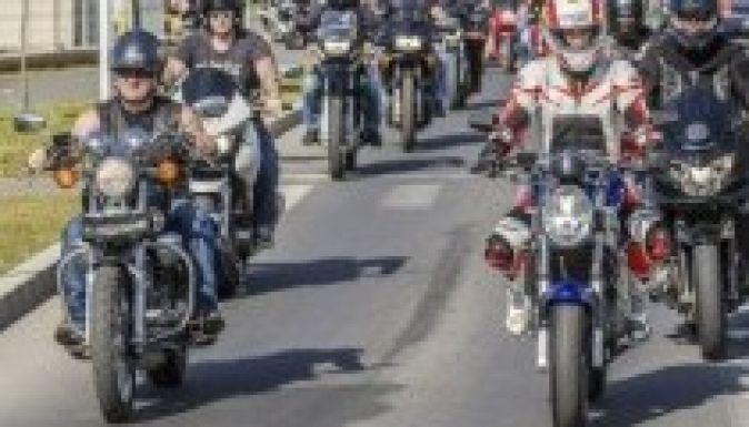 Hétszáz motoros gyászolta elhunyt társát Kézdiszentléleken