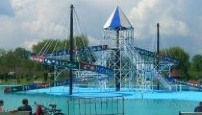 Vízbe fúlt egy fiatalember a marosvásárhelyi Víkendtelepen