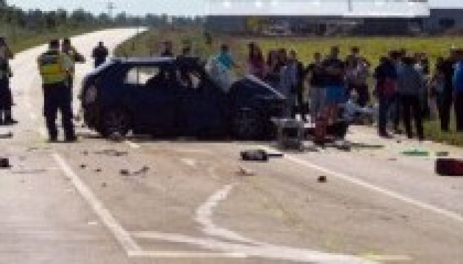 Román busz ütközött autóval Makónál, ketten meghaltak