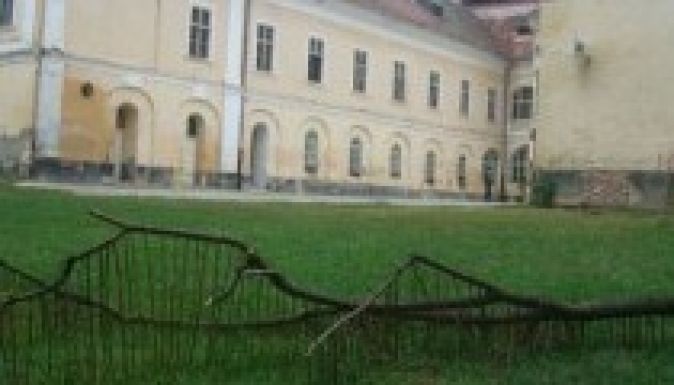 Kiállítás nyílt a Kastélypark Művésztelep alkotóinak munkáiból (GALÉRIA)