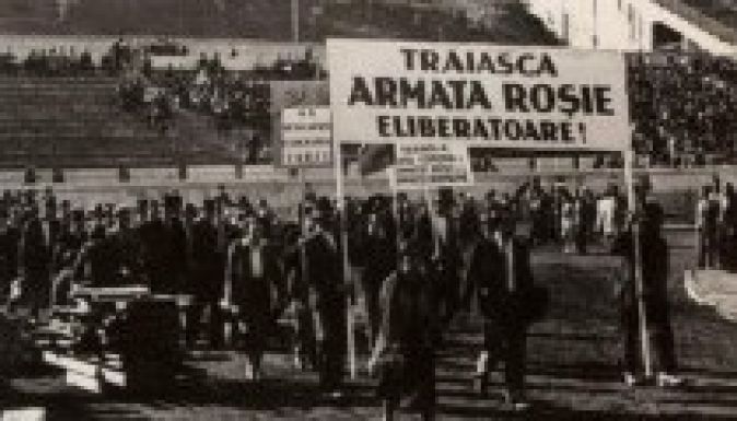 Eltérően értékelték augusztus 23. történelmi jelentőségét az államfőjelöltek