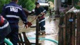 Hétszázan váltak földönfutókká a romániai árvizek miatt