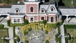 Elárverezik Michael Jackson Neverlandjét