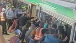 Példátlan szolidaritás a metróban (VIDEÓ)