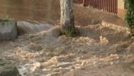 Áradások veszélyeztetik Erdélyt szombat estig