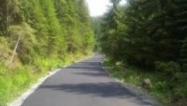 Átadták a Madarasi Hargitára vezető aszfaltutat