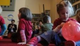 Mesejáték- és rajzpályázat a kolozsvári színházsátorban