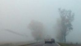 Sűrű ködbe burkolózott Székelyföld egy része