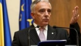 A jegybankelnök finoman figyelmezteti a kormányt