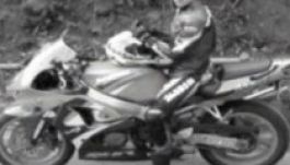 Elhunyt társukra emlékeznek a motorosok Székelyföldön