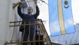 Eltávolíttatnák Tőkés László irodájáról a székely zászlót