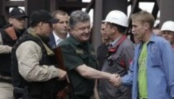 Porosenko: ezerkétszáz ukrán hadifogoly szabadult ki